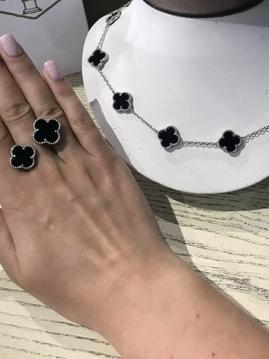 Four Clover Leaf Ring for Women - Elegant Fashion Accessory